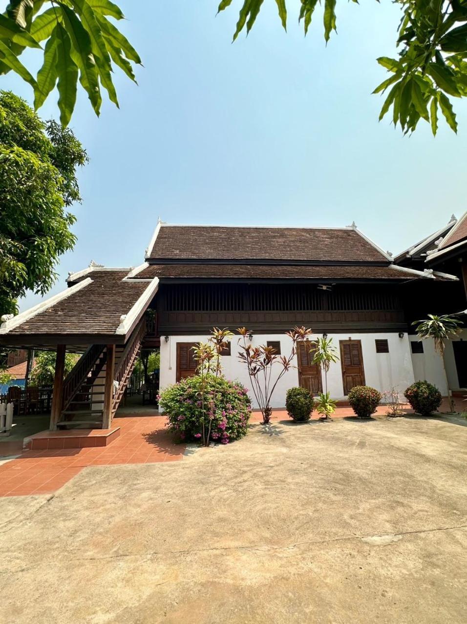 Residence Boutique Hotel Luang Prabang Exterior photo