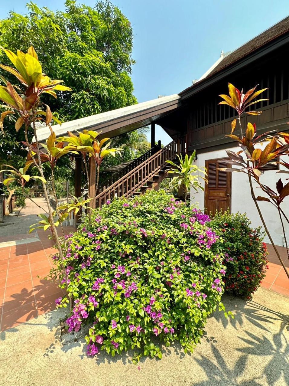 Residence Boutique Hotel Luang Prabang Exterior photo
