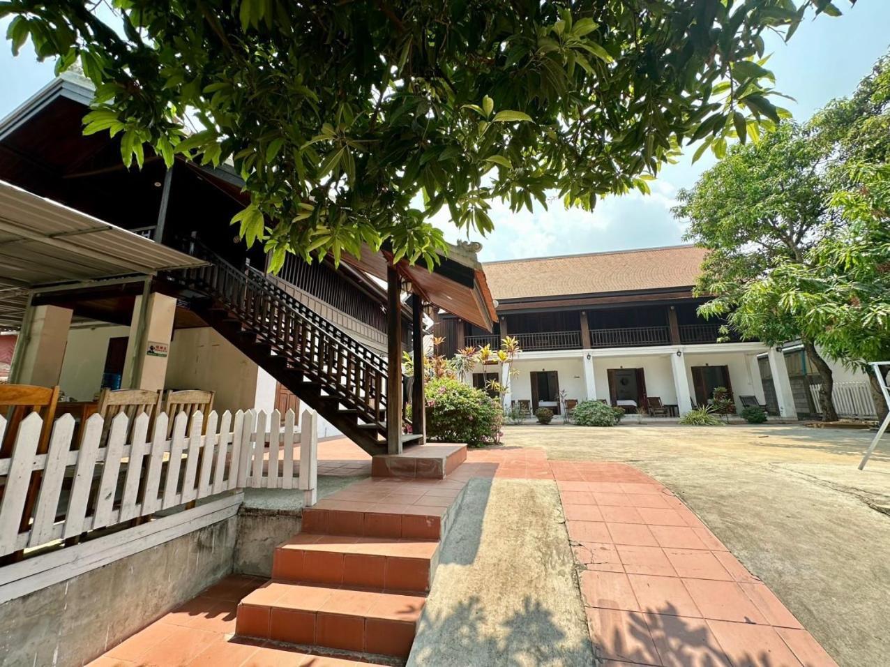Residence Boutique Hotel Luang Prabang Exterior photo